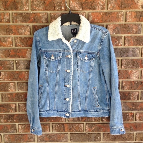 Gap Denim Jacket Size Medium - Picture 2 of 7